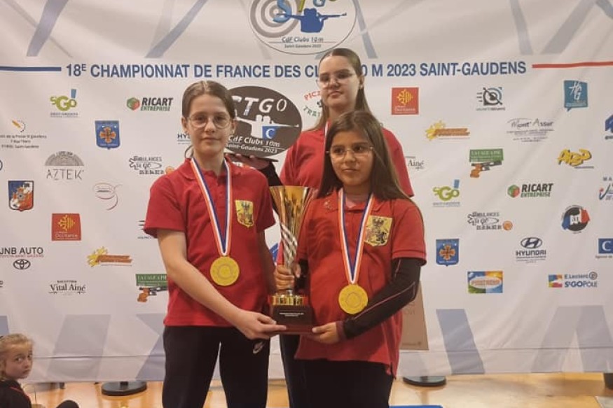 Tirs à la Carabine - Trois membres du club de Maubeuge championnes de France par équipe